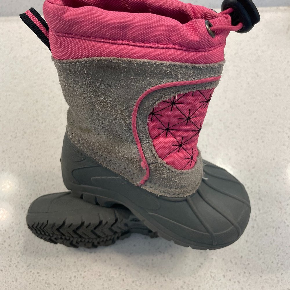 Sporto Little Girls Gray/Pink Snow Shoe: Cozy Adventures in Style-Size S 5-6